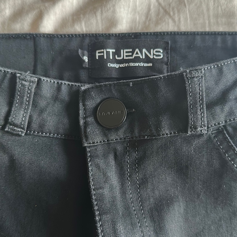 NWOT FIT JEANS